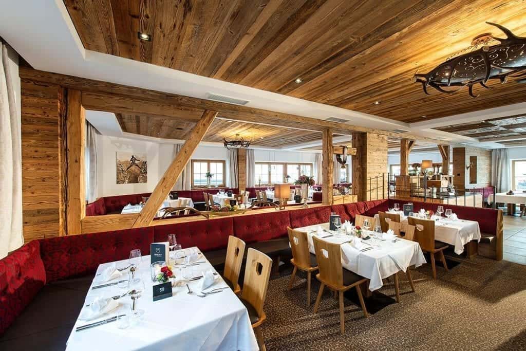 Hotel Sendlhof in Waidring - Tirol, Direkt an der Skipiste